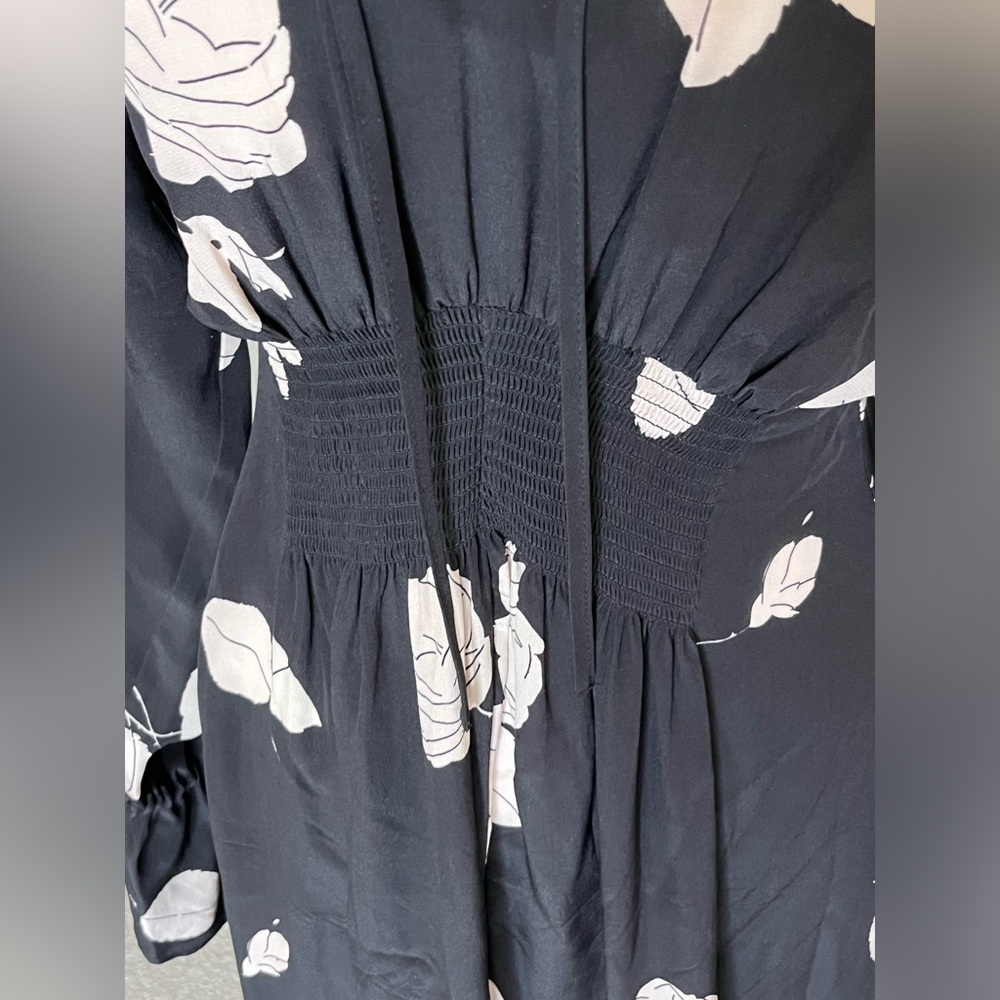 NWOT All Saints Black with Cream Lavete Rodin Smocked Floral Silk Dress Size S - Picture 6 of 11
